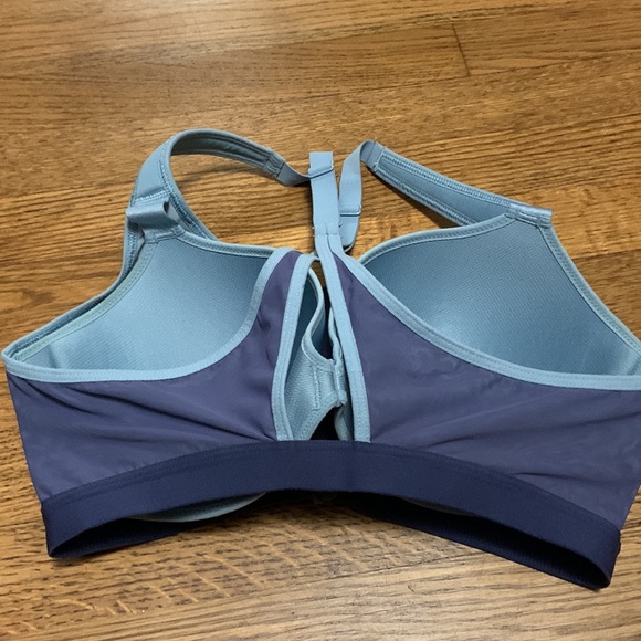 Victoria’s Secret Sports Bra - Picture 5 of 5